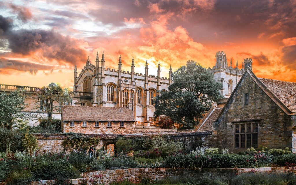 Beautiful sunset in Oxford, UK. Oxford university buildings, old college